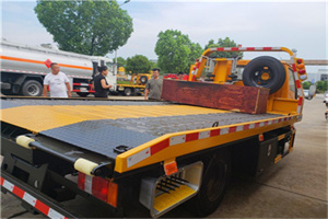 准格尔旗附近拖车电话号码服务